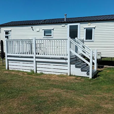 Serena, West Sands, Selsey Exterior photo